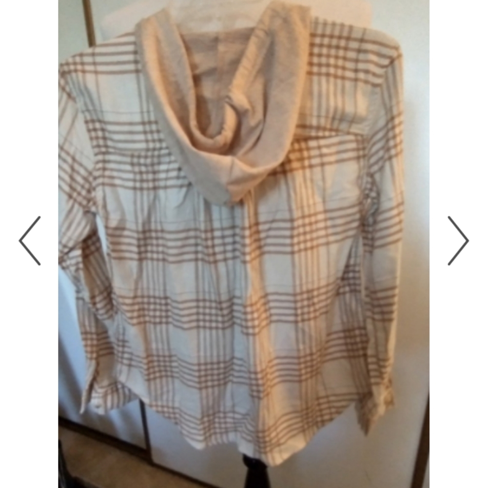 NWT C&C California Shacket - Picture 6 of 13